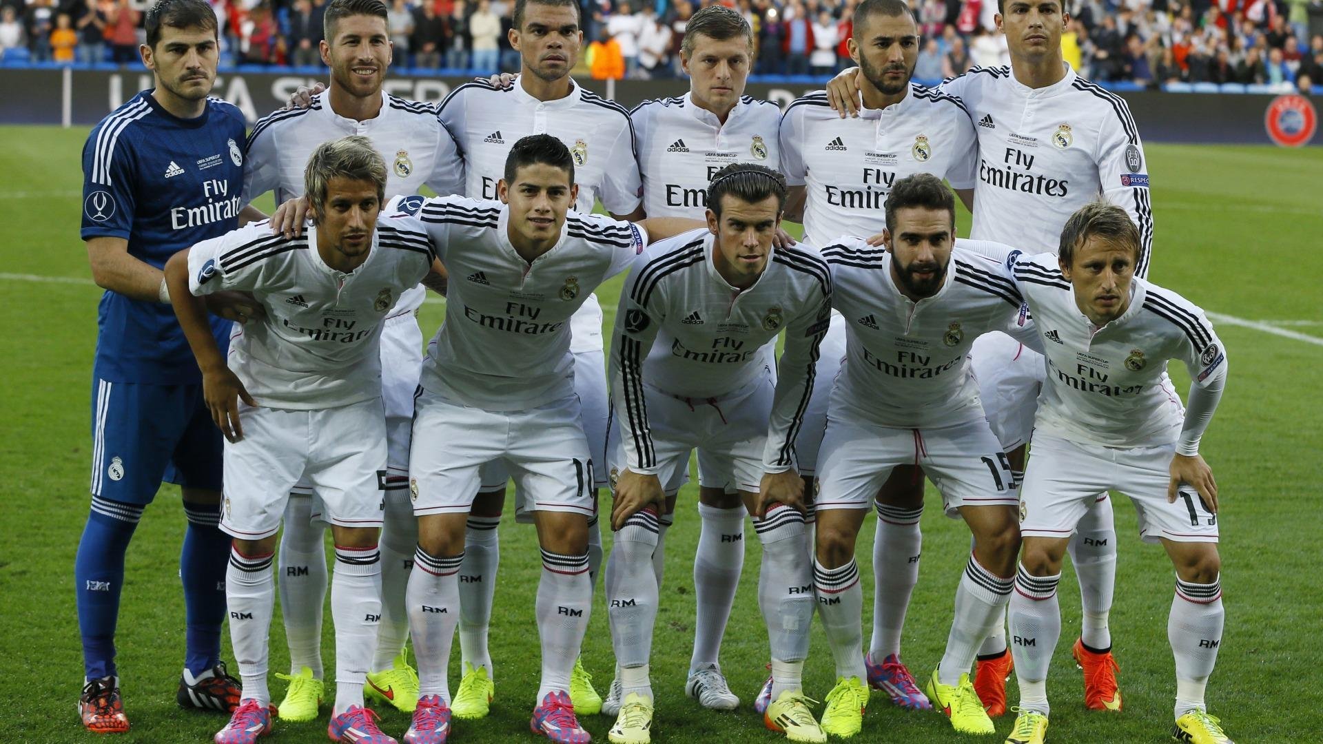 世界杯：音乐课组织合唱多国语言版本的足球歌曲